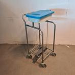 Waskar / wasverzamelaar éénvaks met voetpedaal, Ophalen