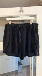 Zwart Sdames short elastische band met kantje mt 48, Kleding | Dames, Kort, Zwart, Maat 46/48 (XL) of groter, Ophalen of Verzenden