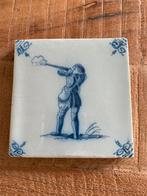 Antieke Tegel met Schutter Voorstelling Delfts Blauw Handges, Antiek en Kunst, Ophalen of Verzenden