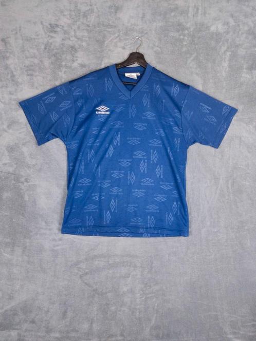 Vintage Umbro Tshirt L Sport Shirt Blauw All Over print, Kleding | Heren, T-shirts, Zo goed als nieuw, Maat 52/54 (L), Blauw, Ophalen of Verzenden
