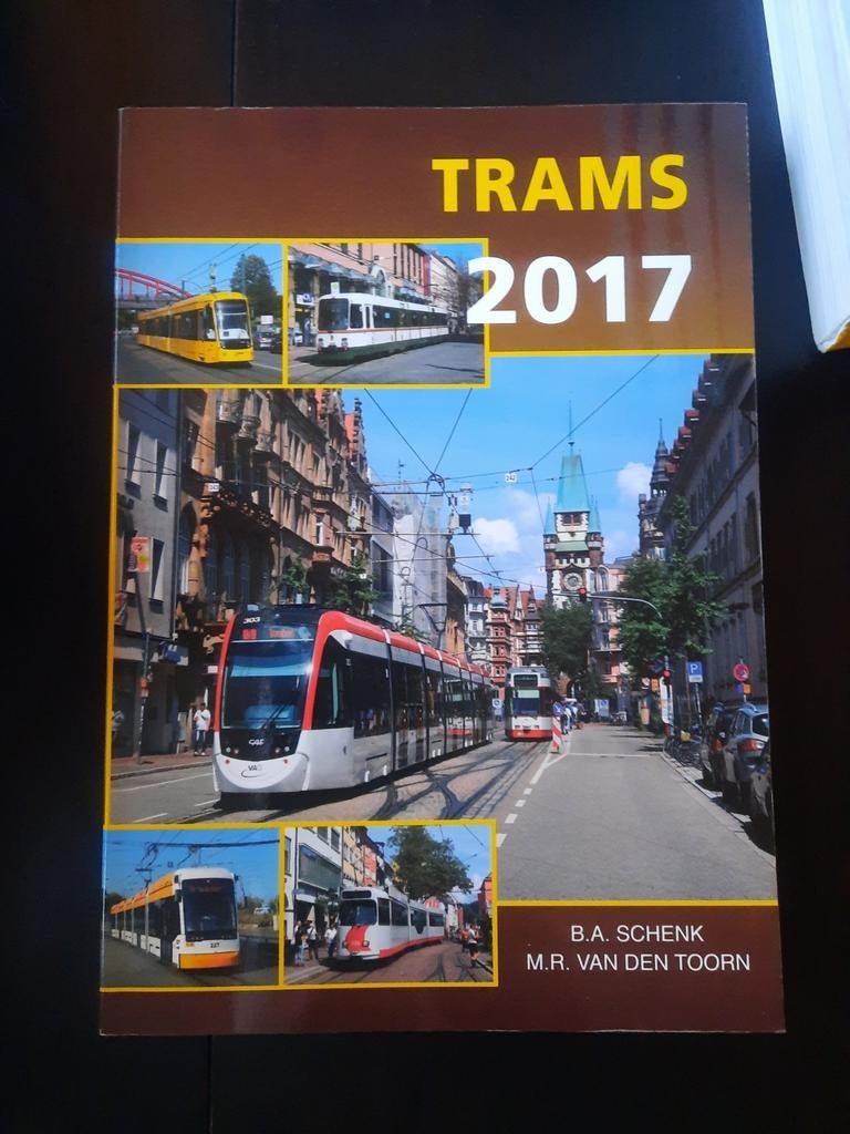 Trams 2017 - B.A. Schenk, M.R. van den Toorn, Ophalen of Verzenden, Zo goed als nieuw, B.A. Schenk, M.R. van den Toorn, Tram