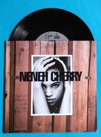 Neneh Cherry - Inna city mamma / Kisses on the wind (EP*), Verzenden, 7 inch, Single, Dance