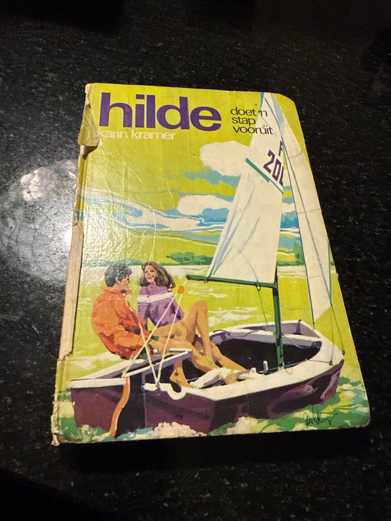 Hilde - Karin Kramer, Boeken, Ophalen of Verzenden, Gelezen, Nederland