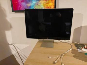 Apple Cinema Display 27 inch beschikbaar voor biedingen