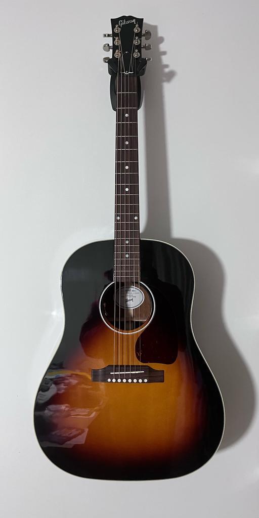 Gibson J45 Triburst akoestische gitaar uit 2023., Muziek en Instrumenten, Snaarinstrumenten | Gitaren | Akoestisch, Zo goed als nieuw