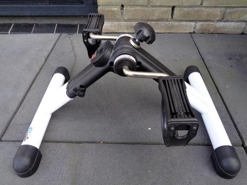 Inklapbare pedaaltrainer / stoeltrainer / fietstrainer, Sport en Fitness, Fitnessapparatuur, Gebruikt, Stoelfiets, Armen, Benen