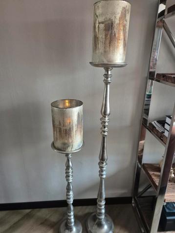 Windlichten op Pilaar - Set van 2 - Zilver beschikbaar voor biedingen