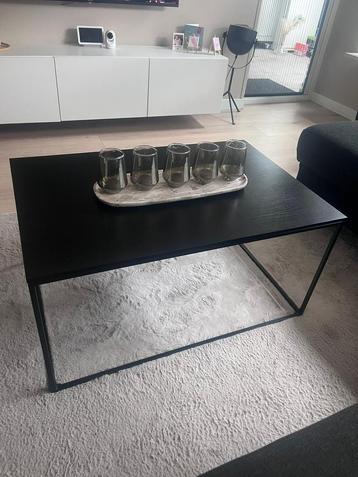 Salontafel industrieel zwart beschikbaar voor biedingen