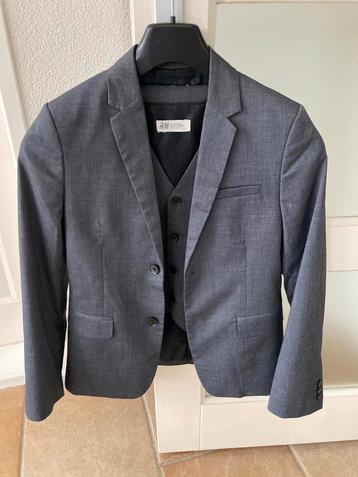 Colbert en gilet maat 146 beschikbaar voor biedingen