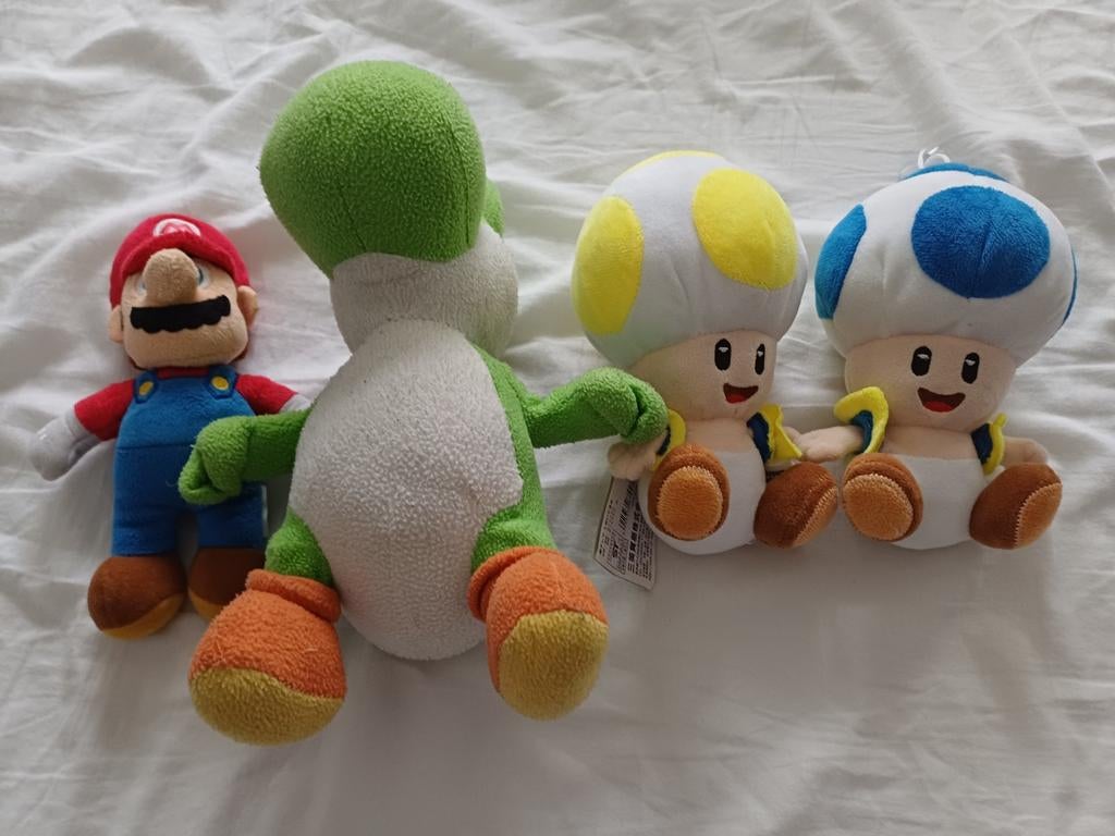 Mario, Yoshi & Toad Knuffels - Set van 4, Kinderen en Baby's, Speelgoed | Knuffels en Pluche, Ophalen of Verzenden, Zo goed als nieuw