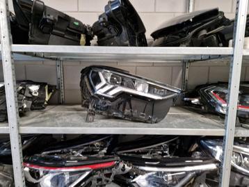 Audi Q3 SQ3 83A VOL LED koplamp unit 034 beschikbaar voor biedingen