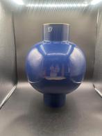 Pip Studio - Vaas - Donkerblauw - IJzer - 31,5x42cm, Huis en Inrichting, Woonaccessoires | Vazen, Dtrendingshop@gmail.com, Aardewerk of Porselein