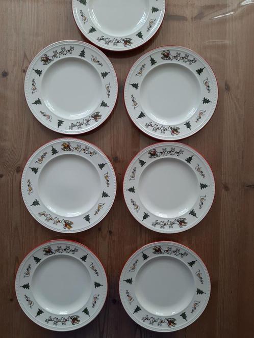 WEDGWOOD WINDSOR , CHRISTMAS - 7 ONTBIJTBORDJES - NIEUW, Huis en Inrichting, Keuken | Servies, Nieuw, Bord(en), Wedgwood, Porselein