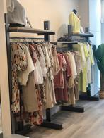 Winkel interieur kleding, Ophalen