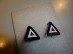 2 stuks Emaille Veilig Verkeer 3 Hoeks Broche`s., Verzamelen, Speldjes, Pins en Buttons, Ophalen of Verzenden, Zo goed als nieuw