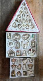 3 dozen vintage witte houten kersthangers kerstballen., Diversen, Kerst, Ophalen of Verzenden, Zo goed als nieuw