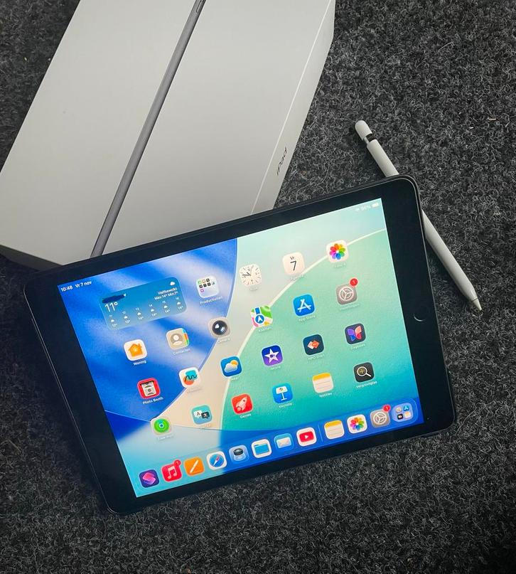 Apple Ipad 8th 128 GB + Accessoires, Computers en Software, Apple iPads, Zo goed als nieuw, Apple iPad, Wi-Fi, 10 inch, 128 GB