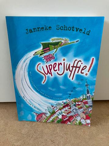Superjuffie! Janneke Schotveld beschikbaar voor biedingen