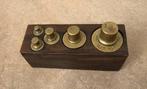 Blok hout met koperen gewichten in zeer mooie staat, Antiek en Kunst, Ophalen of Verzenden, Koper