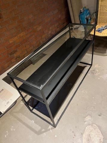 Sidetable - zwart beschikbaar voor biedingen