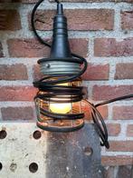 Industriele lamp zie omschrijving, Ophalen