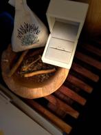 18k goud diamant ring., Sieraden, Tassen en Uiterlijk, Ringen, Ophalen of Verzenden, Zo goed als nieuw, 17 tot 18, Dame