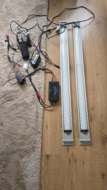 Twee Led lampen voor aquarium met Luminus controller beschikbaar voor biedingen
