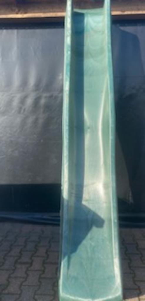 Glijbaan donkergroen 300 cm-gebruikt-met wateraansluiting, Kinderen en Baby's, Speelgoed | Buiten | Speelhuisjes, Gebruikt, Plastic