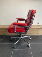Vitra Eames ES 104 Lobby Chair, chroom, rood leder, Huis en Inrichting, Vitra, Ophalen of Verzenden, Zo goed als nieuw, Bureaustoel