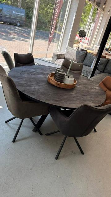 Ronde eettafel zwart mangohout 150 cm nieuw in doos beschikbaar voor biedingen