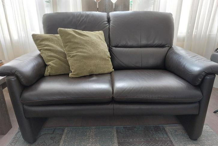 2- zits bank leer, Huis en Inrichting, Banken | Bankstellen, Zo goed als nieuw, 75 tot 100 cm, Leer, Ophalen