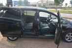 Ford Grand C-Max 1.0 Ambiente Clima|Stoelvw|DealerOH!, Voorwielaandrijving, Gebruikt, Zwart, Handgeschakeld