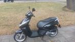 peugeot kisbee 2017, geel kenteken, Fietsen en Brommers, Scooters | Peugeot, Overige modellen, Verzenden, Zo goed als nieuw, Benzine