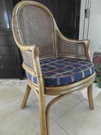Rieten kwaliteits stoel rotan met zitkussen in ruit Elst (U(, Huis en Inrichting, Stoelen, Ophalen, Bruin, Riet of Rotan, Zo goed als nieuw