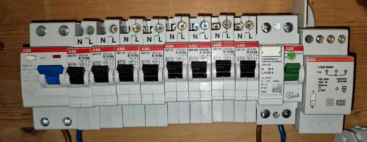 ABB Installatie Onderdelen Set - Gebruikt, Doe-het-zelf en Verbouw, Elektra en Kabels, Ophalen