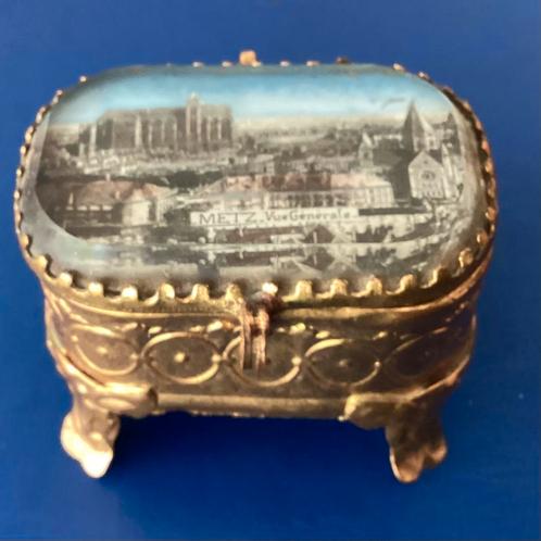Antieke vergulde Franse trinket box METZ,glazen bovenkant, Antiek en Kunst, Antiek | Overige Antiek, Ophalen