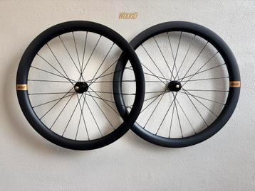 CARBON HANDGESPAAKTE GRAVEL WIELSETS O.A. 45MM, 29MM INTERN! beschikbaar voor biedingen