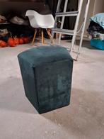 Te koop: groen fluwelen poefje., Huis en Inrichting, Ophalen, Hout, Minder dan 50 cm, Gebruikt