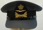 Pet Uniform DT Onderofficier (Sld-Sm) KLu, maat 56, 1990.(1), Verzamelen, Militaria | Algemeen, Nederland, Luchtmacht, Ophalen of Verzenden