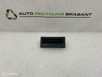 Achterklep Handgreep Volkswagen Tiguan 5N ORIG 5N0827566T beschikbaar voor biedingen