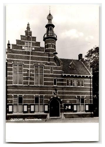 Ouddorp, Gemeentehuis beschikbaar voor biedingen