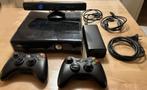 Xbox 360 S Console model 1439, Spelcomputers en Games, Spelcomputers | Xbox 360, Met kinect, 250 GB, Met 2 controllers, Ophalen of Verzenden