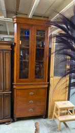 Prachtige kast bij kringloopwinkel nochris 2.0, Antiek en Kunst, Antiek | Meubels | Kasten, Ophalen of Verzenden