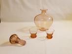 brocante karaf rose met 2 borrelglaasjes, Antiek en Kunst, Antiek | Glas en Kristal, Ophalen of Verzenden