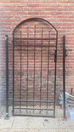 Sierlijk zwart metalen tuinpoort met staanders, Ophalen, Zo goed als nieuw, IJzer, Tuinhek