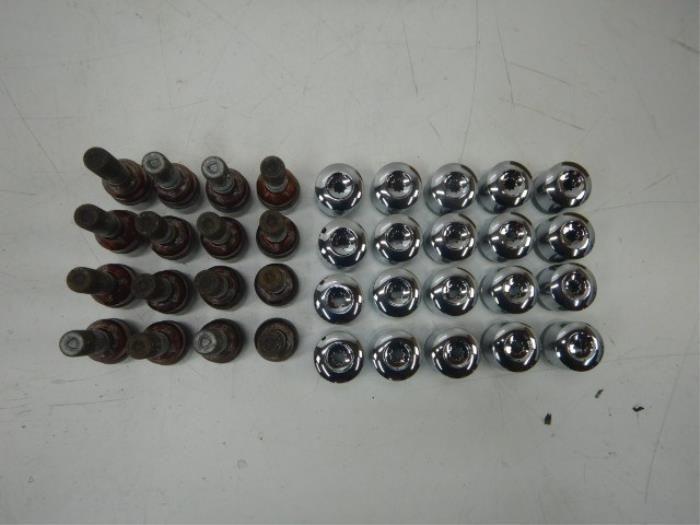 Wielbouten set Volkswagen Touareg (22745417), Auto-onderdelen, Overige Auto-onderdelen, Gebruikt, Ophalen