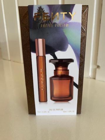 Fenty eau de parfum. beschikbaar voor biedingen