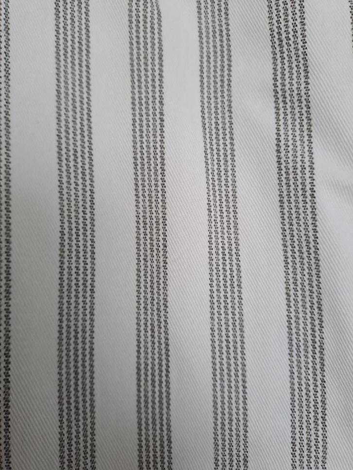 Gordijnen, Huis en Inrichting, Stoffering | Gordijnen en Lamellen, Zo goed als nieuw, 150 tot 200 cm, 150 tot 200 cm, Wit, Grijs