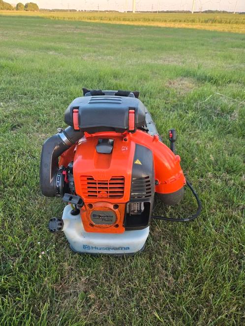 Krachtige Husqvarna 570 BTS bladblazer | 65.6cc | 4.0 PK, Tuin en Terras, Bladblazers, Gebruikt, Ruggedragen, Benzine, Ophalen of Verzenden