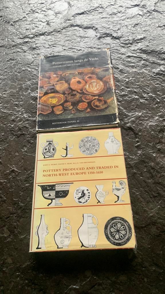 Aardewerk boeken 1350-1650 steengoed siegburg frechrn raeren, Ophalen of Verzenden